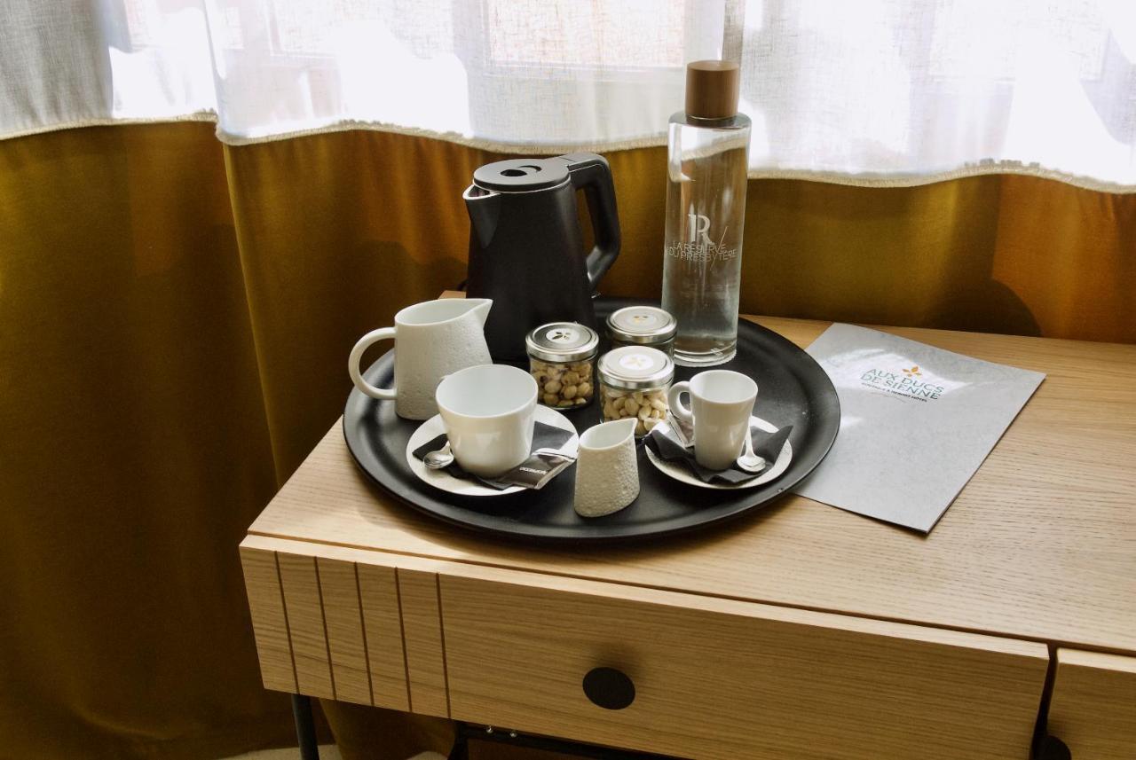 Aux Ducs De Sienne Hotel Montagne  Eksteriør billede