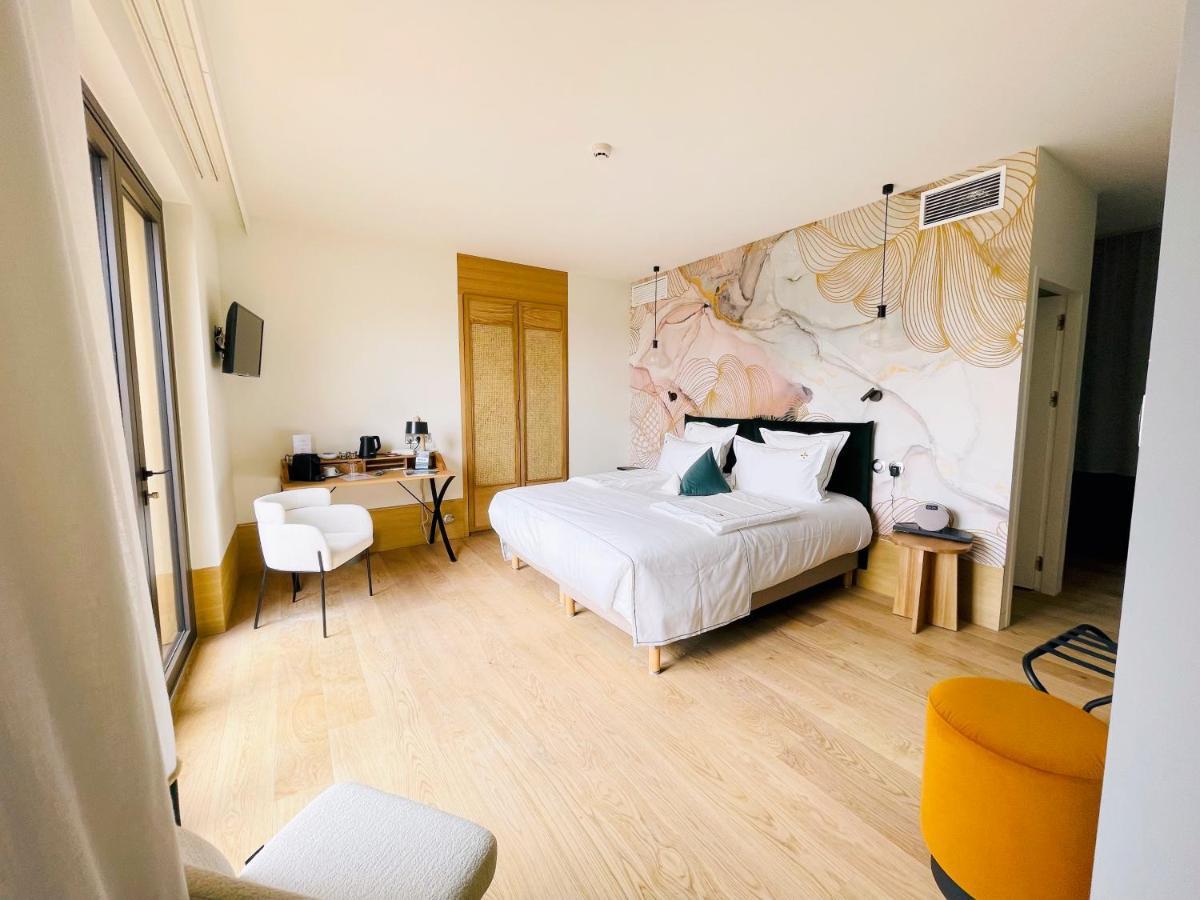 Aux Ducs De Sienne Hotel Montagne  Eksteriør billede