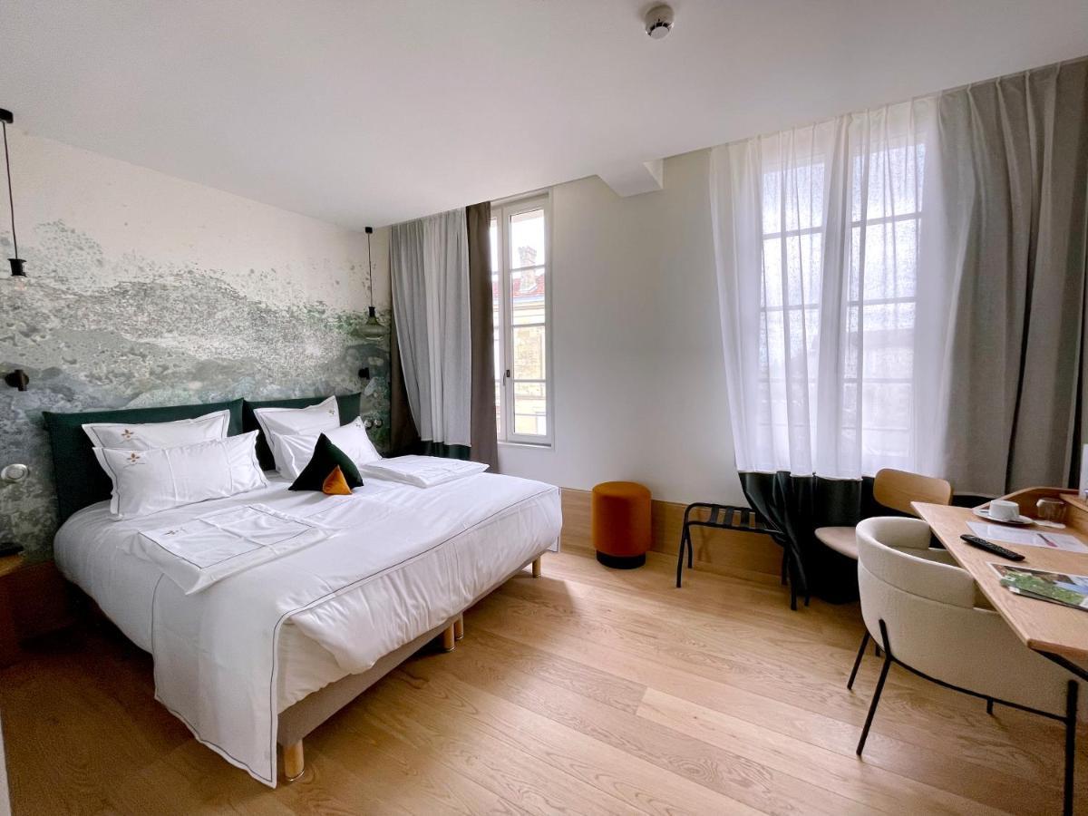 Aux Ducs De Sienne Hotel Montagne  Eksteriør billede
