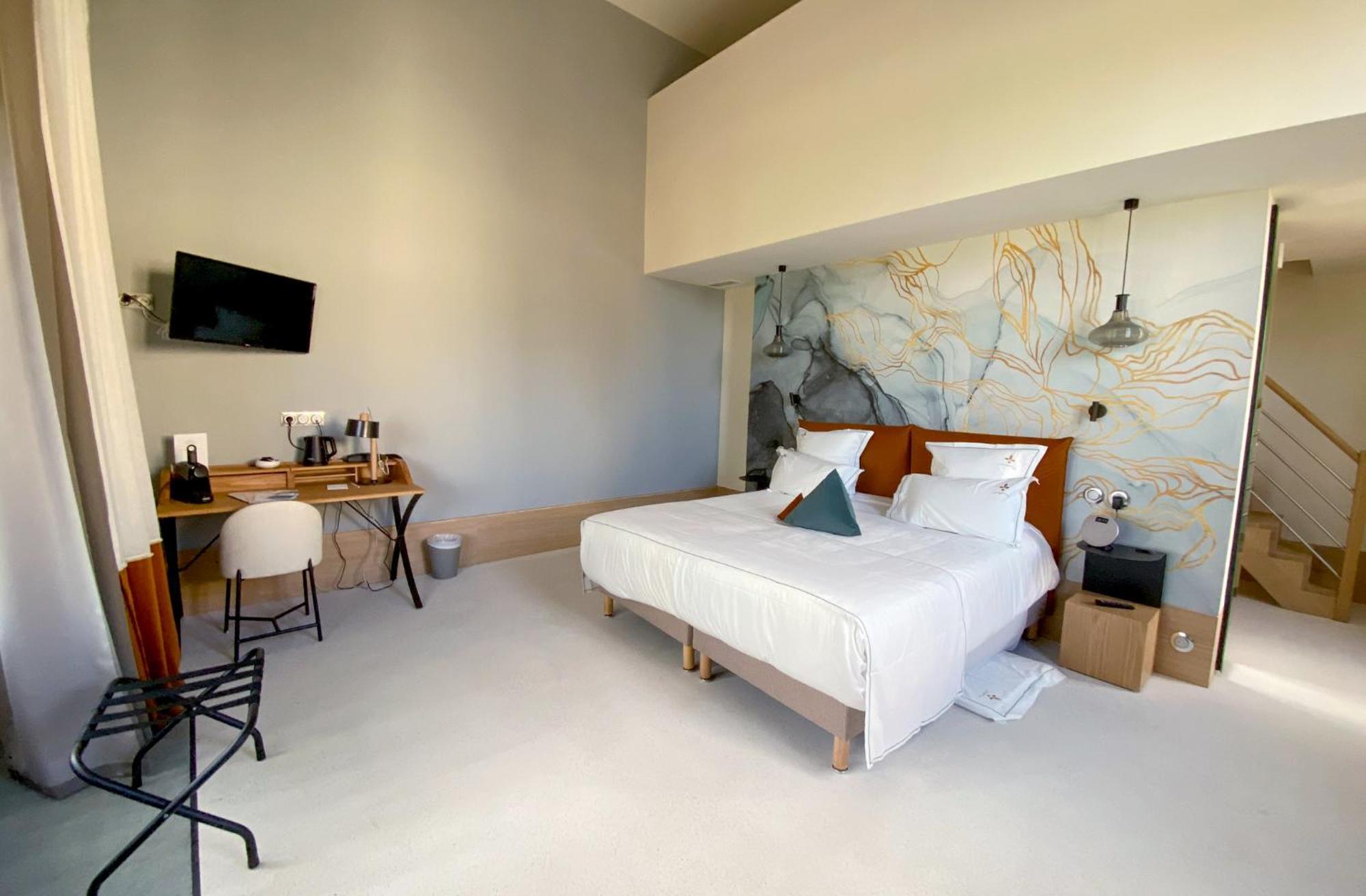 Aux Ducs De Sienne Hotel Montagne  Eksteriør billede