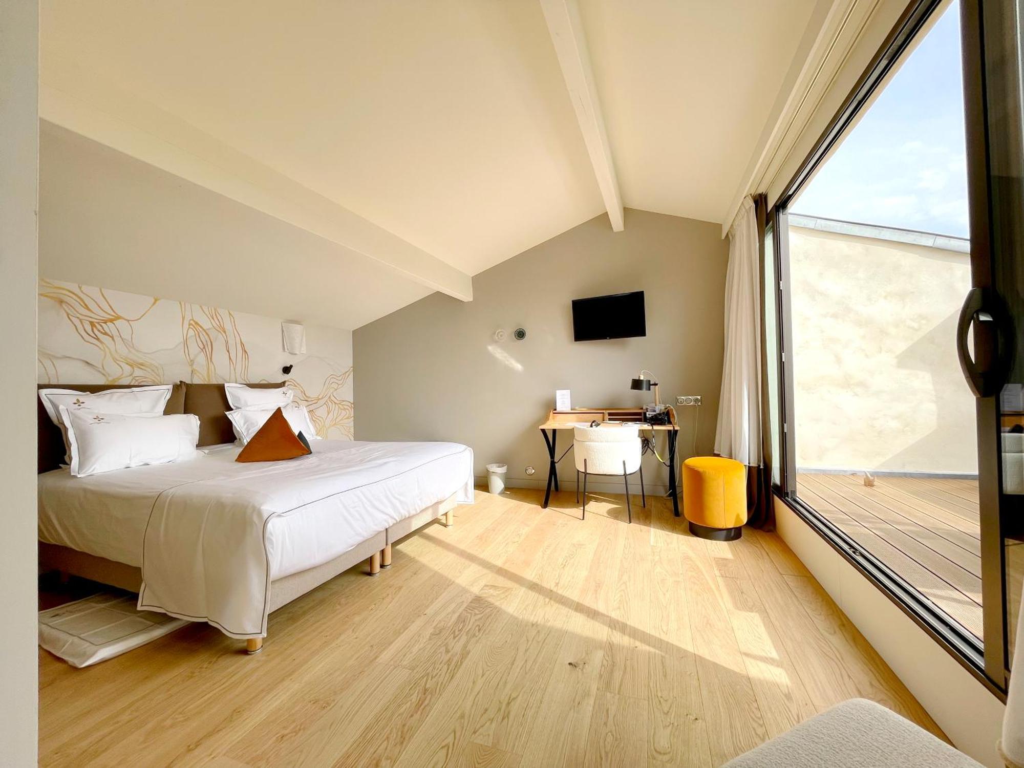 Aux Ducs De Sienne Hotel Montagne  Eksteriør billede