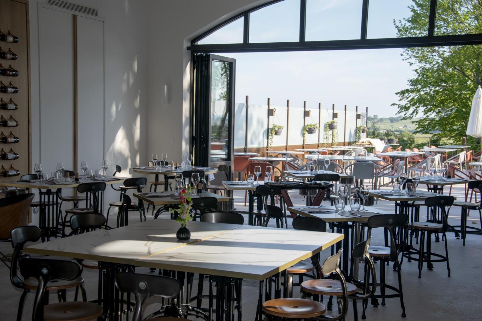 Aux Ducs De Sienne Hotel Montagne  Eksteriør billede